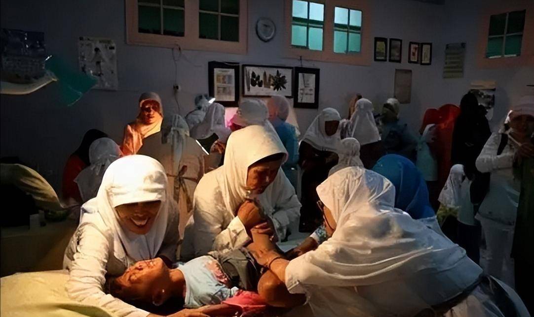 新婚之夜的"割礼"之痛,你了解多少?_女性_进行_民族