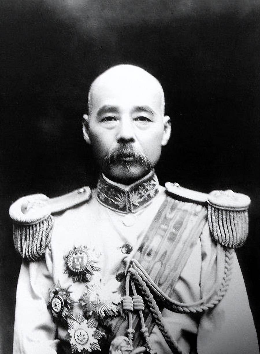 精良控制京城,为何坐视清帝退位沦落至靠卖鱼发饷_袁世凯_冯国璋_南下