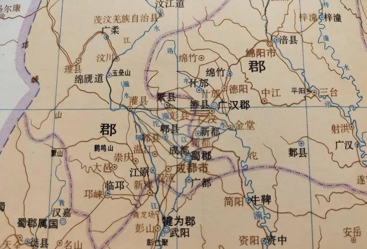 成都平原:四川盆地中的天府之國,為成都賦能三千年終