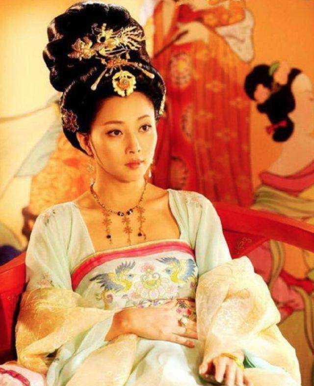 杨玉环夜夜受恩宠,为什么一生都没怀孕过?_唐玄宗_史书_原因