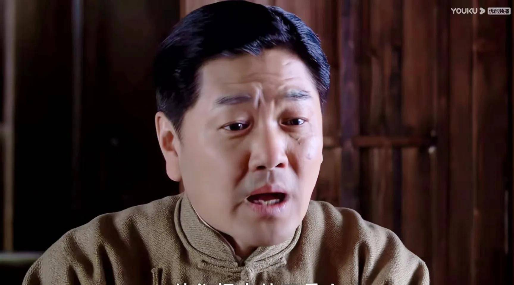 重温《悬崖》才知,周乙为何对老魏不满甚至反感