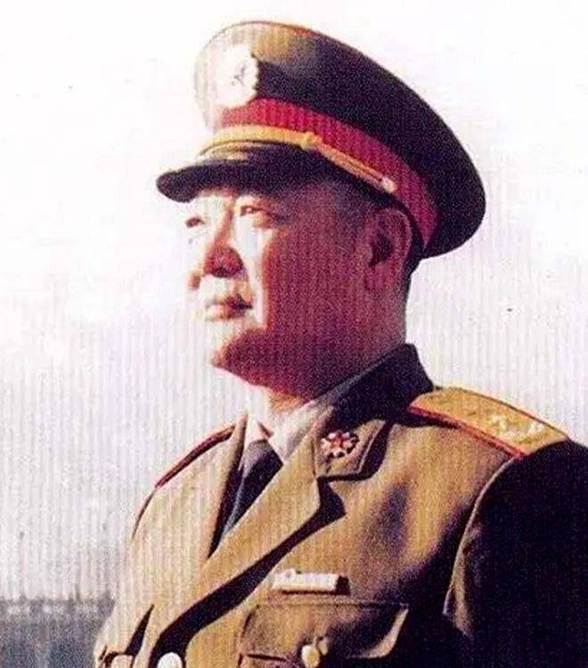 李九龙当了5年济南军区司令员，先后换了2任参谋长，他们都是谁？