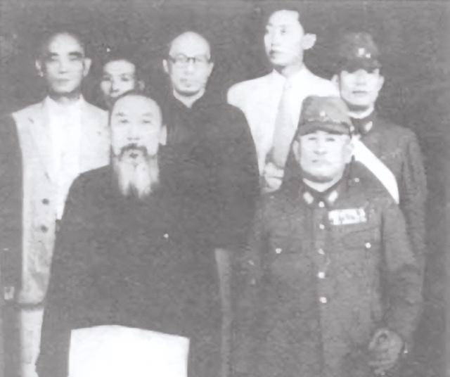 他又想到了刘春霖,于是就登门拜访,想让刘春霖做伪政权的北平市长