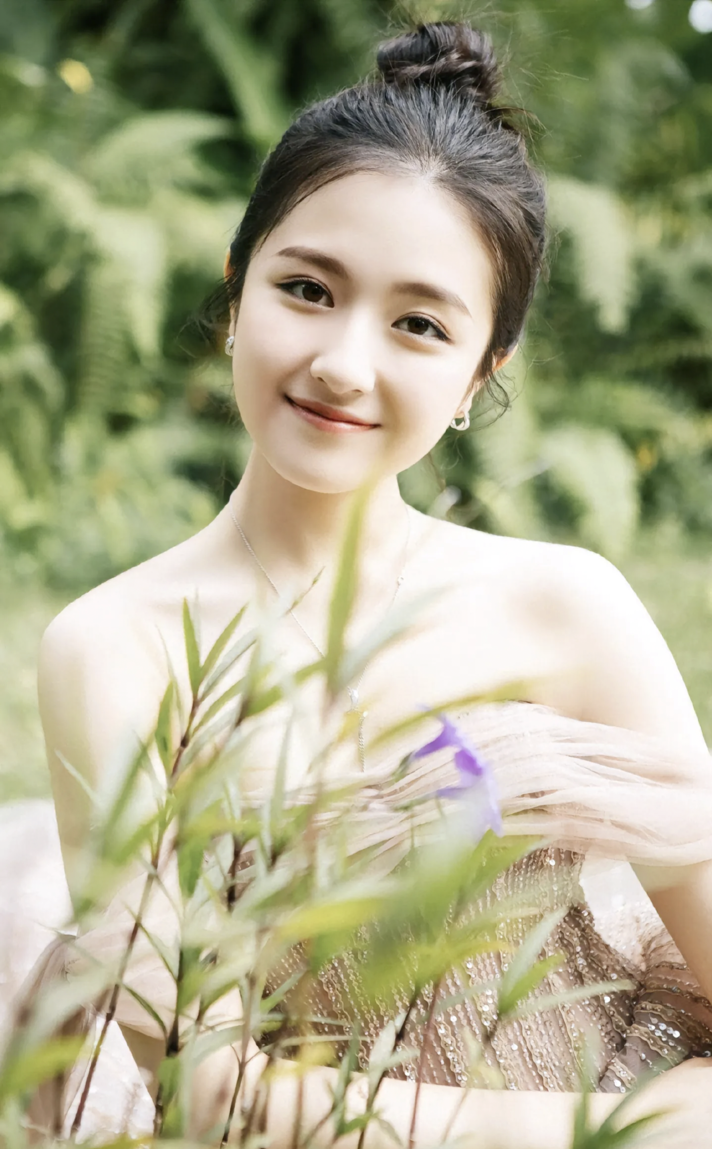 李兰迪:天真可爱,灵动甜美,安静之美,与世无争