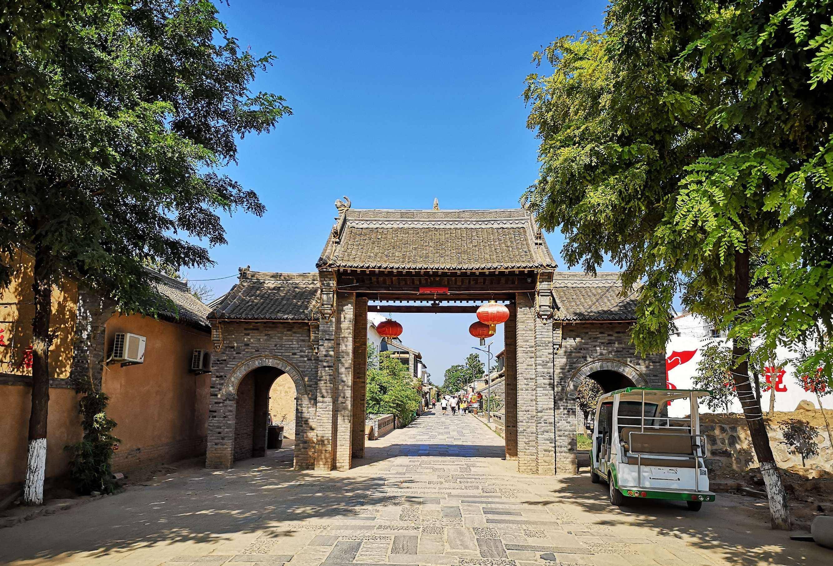 焦作和洛阳交界处藏着一个中国传统村落_莫沟_窑洞_地面
