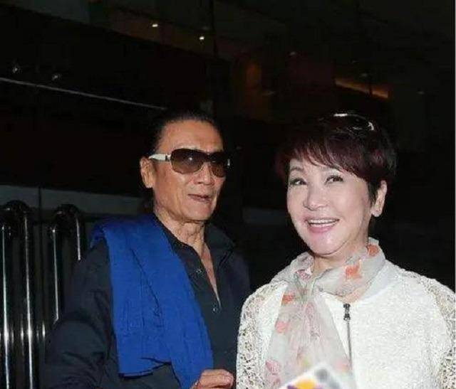 狄波拉_生活_甄真