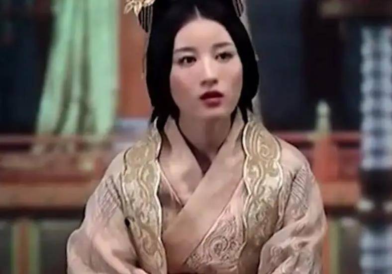 东汉皇后邓绥的上位史,堪称"白莲花"模板,这才叫手段_阴氏_女子_后宫