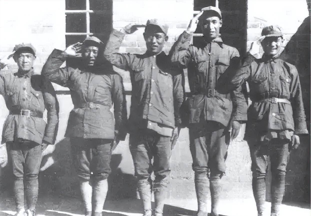 吃鸡还是不吃鸡,这是个问题,回看30年代红25军关于"鸡"的故事_钱信忠