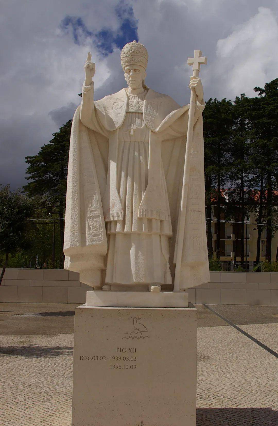 梵蒂冈藏了近一百年的秘密_庇护_希特勒_纳粹