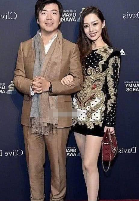 吉娜_音乐_钢琴