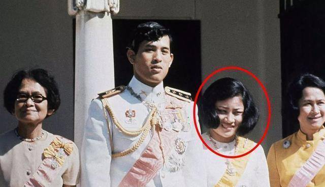 泰国最风流国王有些懵