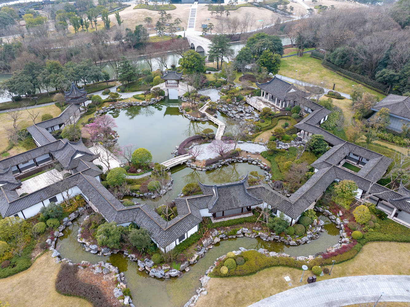 7115阳明洞天其实会稽山分三块,除了北侧大禹陵,还有西南香炉峰