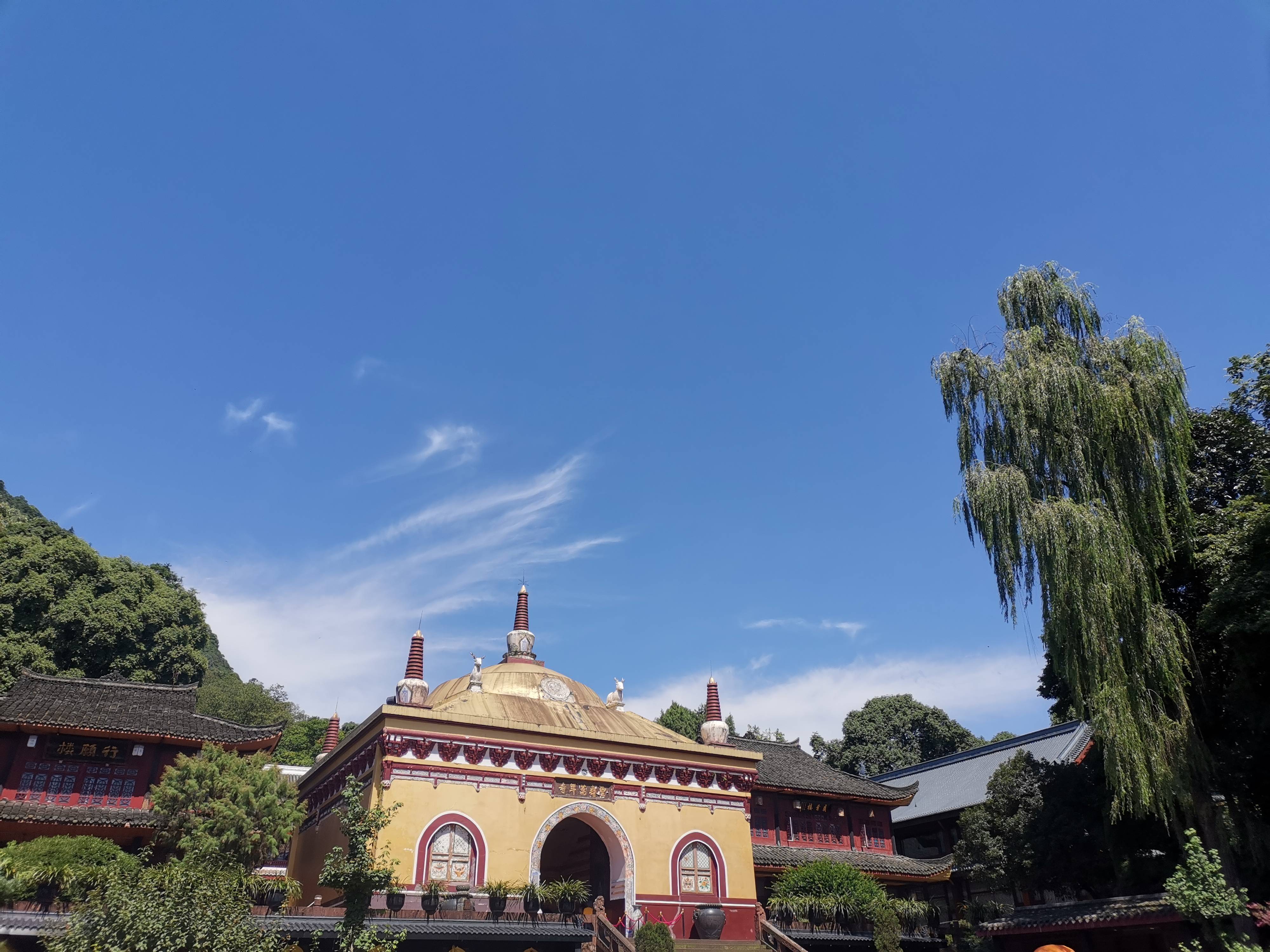 《峨眉山春节寺庙祈福指南》来了,逛完好运一整年!