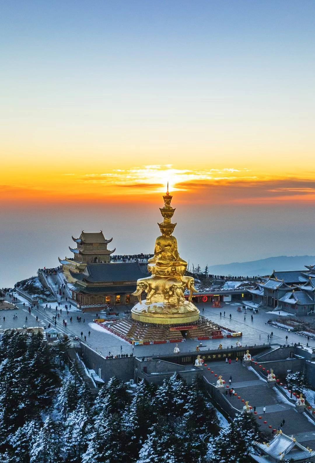 《峨眉山春节寺庙祈福指南》来了,逛完好运一整年!