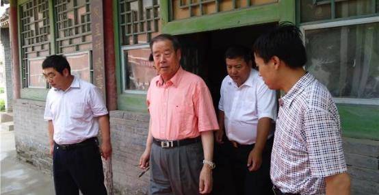 1985年,傅全有执掌成都军区,麾下有两大副司令员,都是