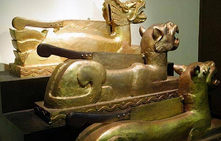 公孙策人称再世诸葛,包拯的得力助手,为何却被包拯推上虎头铡?