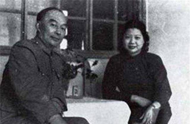 而最终从毛人凤的口中才知道,原来他的妻子向影心也发挥了巨大的作用