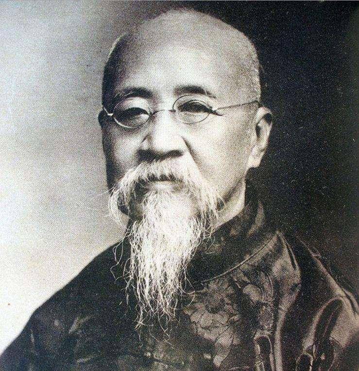 北洋政府财政困难,15万斤清宫档案被贱卖,老人举债2万