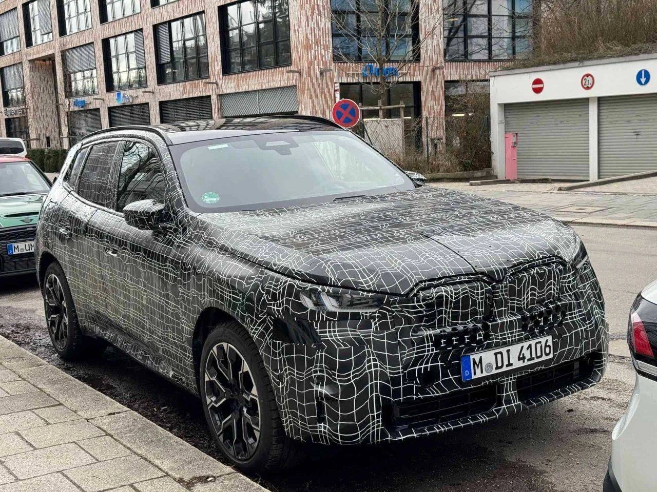 采用曲面双联屏 全新宝马x3内饰谍照曝光_搜狐汽车_搜狐网