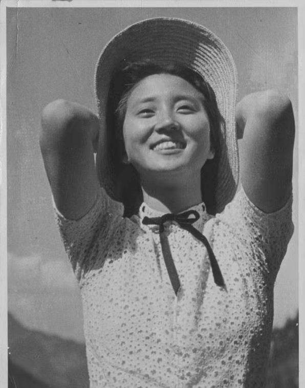 她是美貌惊人的名媛,嫁给干哥哥钱学森,曾被人诬陷传婚外情_蒋英_钱均
