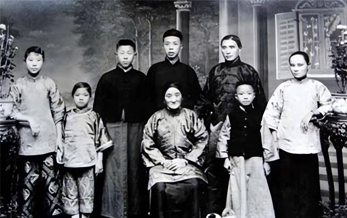 "文物大盗"卢芹斋:娶15岁娇妻,与岳母暧昧,最终客死