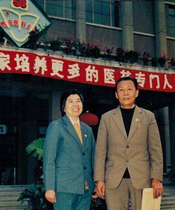 经过这几位法医学权威级的老前辈的鉴定,一致认为陈世贤的判断是对的