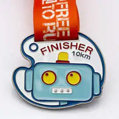 徽章为什么需要全景视觉点胶机进行喷漆上色?