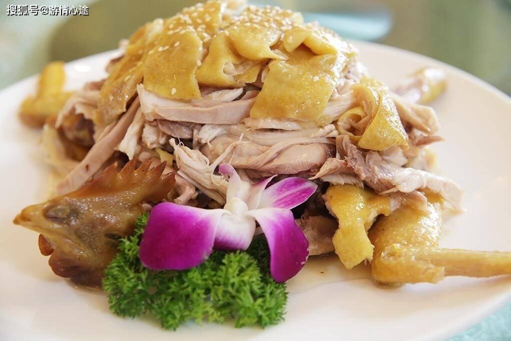 元宵佳节的陪伴,尽享清远三州手撕鸡美味,夫复何求?_美食_时刻_多汁