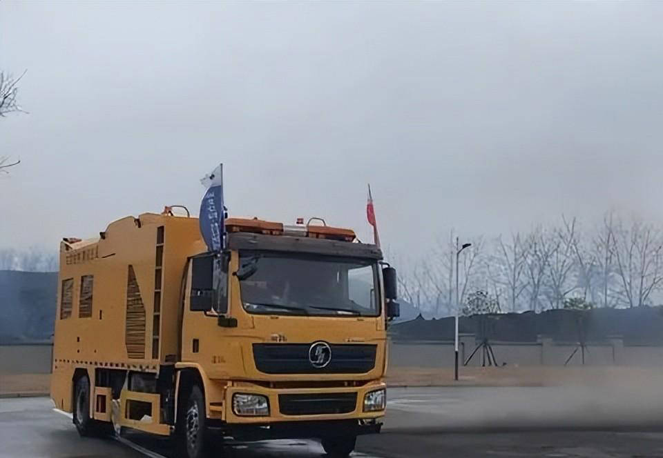 除雪_航空煤油_路面