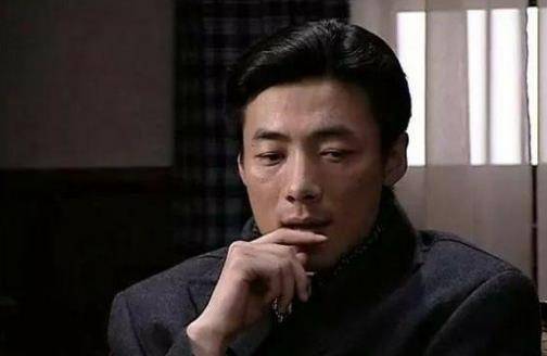 但我们的对手是老谋深算的戴笠,他绝不会只满足于派几个虾兵蟹将过来.