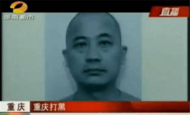王天伦又向重庆高新技术产业开发区分局治安支队长杨智,市公安局刑警