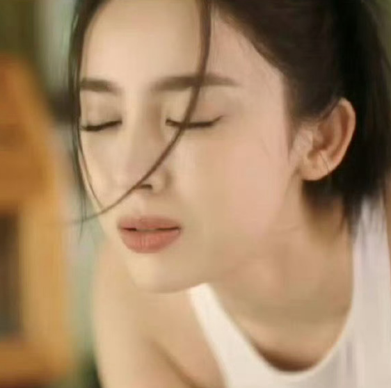 古力娜扎瑜伽健身表情绝了!这真的在健身么?_道路_网友_动作