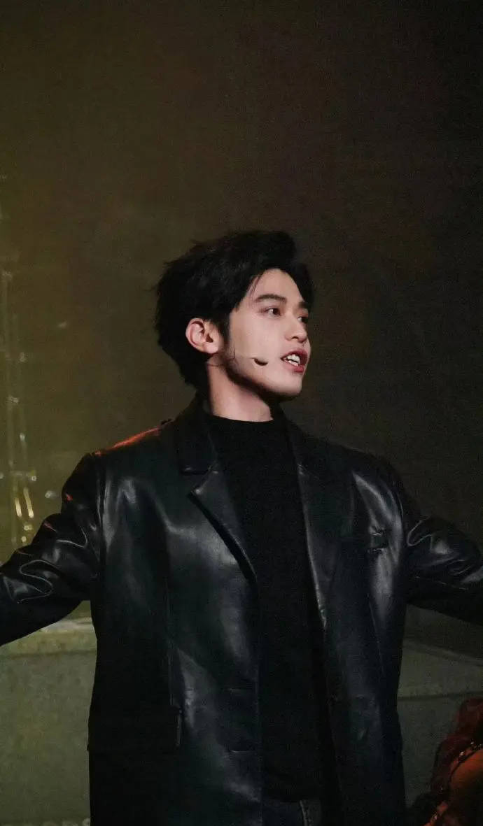 觉醒东方起诉艺人秦子墨 合同纠纷将在北京法院开庭审理