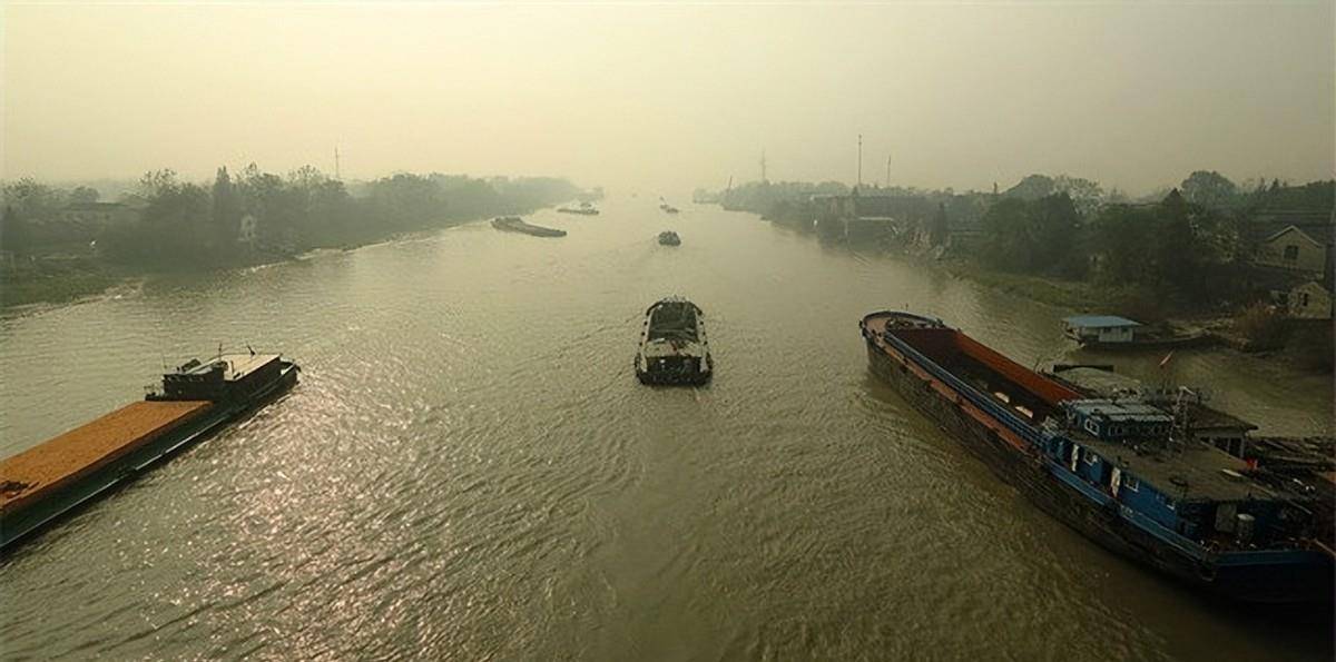 暴君杨广在位14年,做了4件大事,子孙后世受益1400多