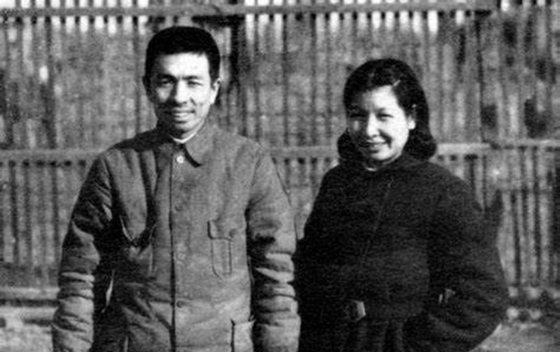 他是大军区政委,1955年没有授军衔,地位却比元帅高,官至正国级_陶铸