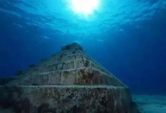 一位叫邱奇沃德的学者则认为,大西洲的沉没是地球气体的作用.