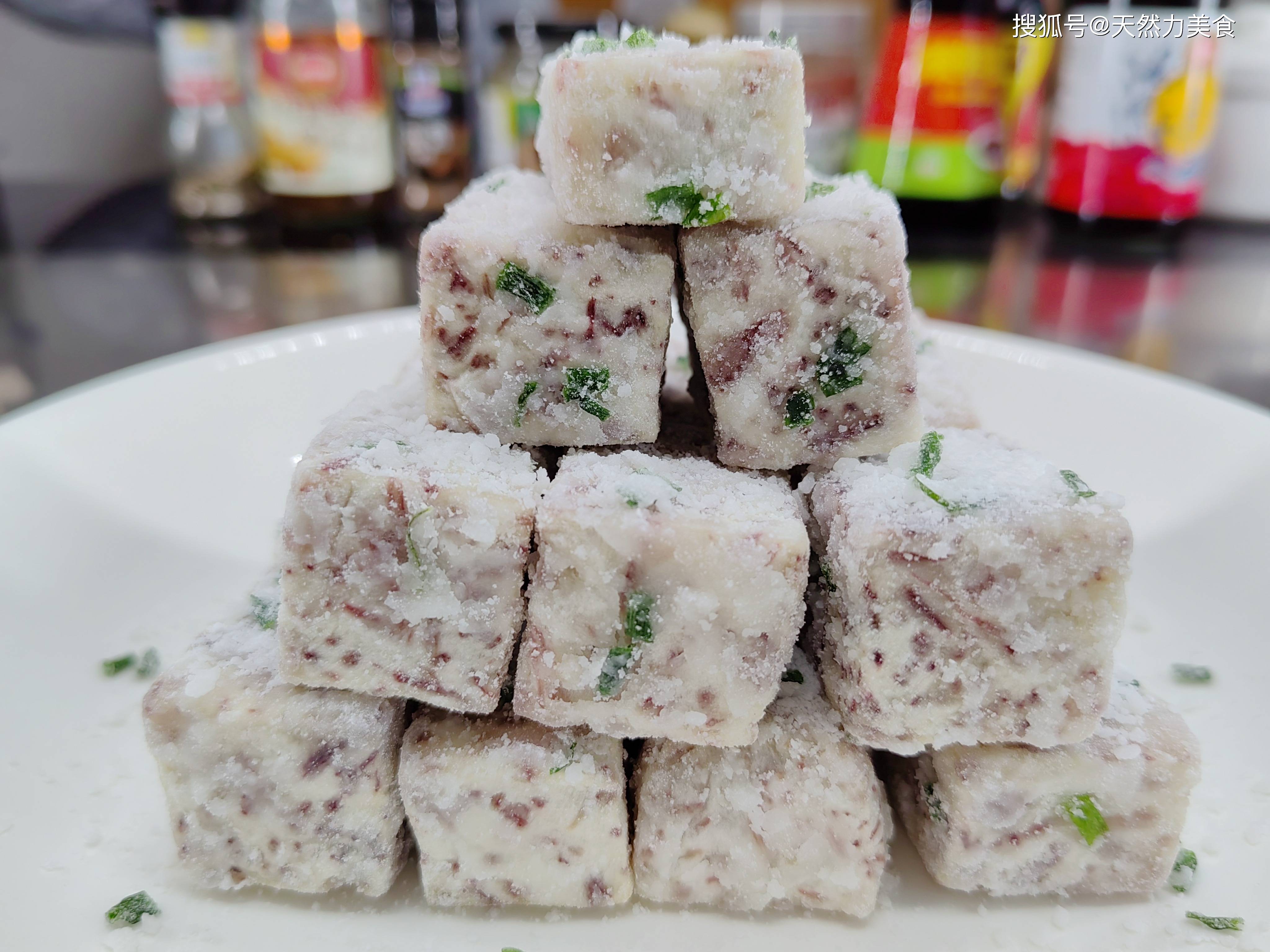 把普通的芋头,简单一做就是广东的特色甜品,太好吃了_反沙芋头_时候