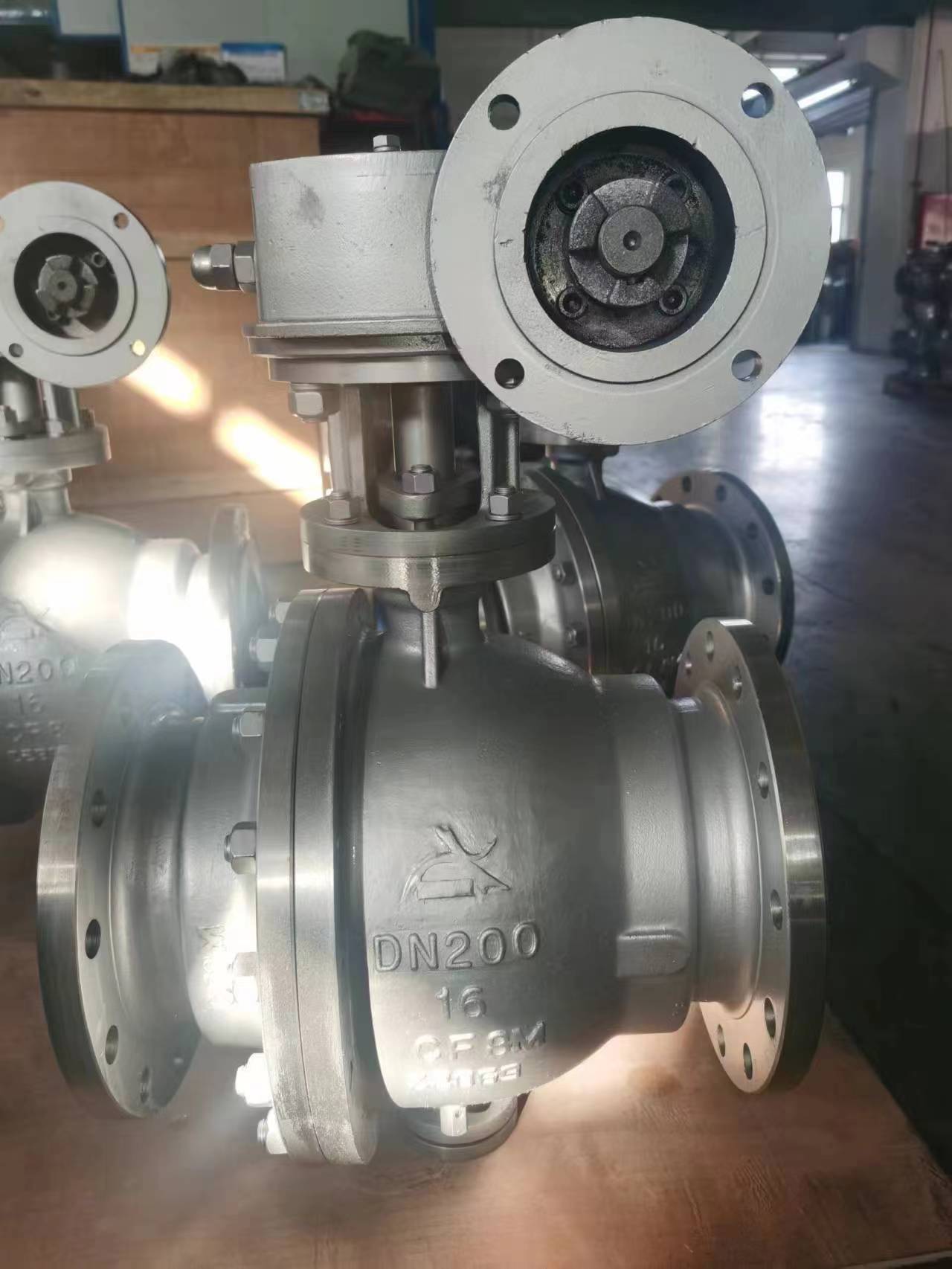 不锈钢固定式球阀用于硫化氢介质杂质多腐蚀严重的天然气长输管线