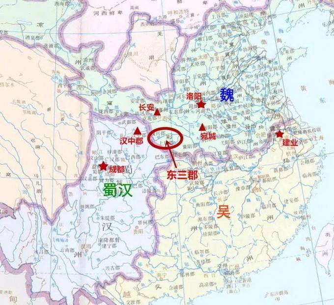 荆州三郡包括南郡郡,零陵郡和武陵郡,当然在汉中之战之前刘备是占有