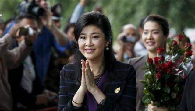 家族_英拉·西那瓦_军方