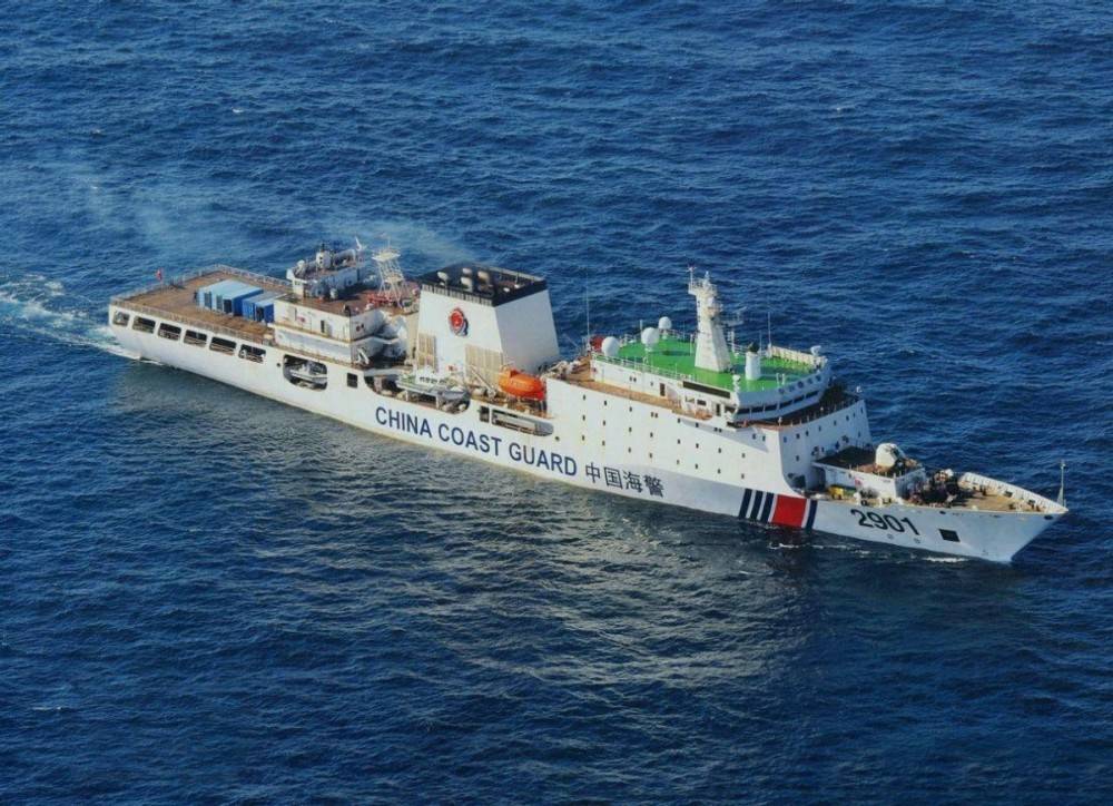 管撞不管捞冲在最前面的怎么是海警坐拥万吨大船敢抢海军的活