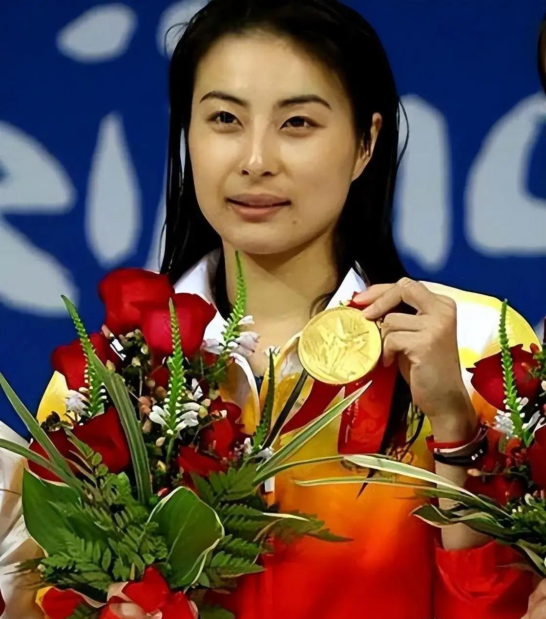 年轻人为什么会频繁的换工作,要给年轻人机会_郭晶晶_张莹_先生