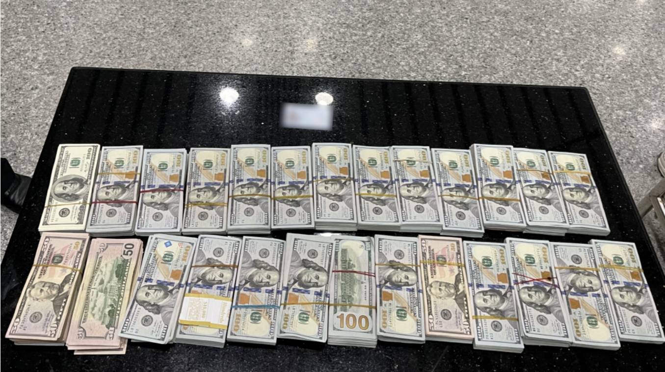 海关律师走私辩护律师邵丹走私美元出境