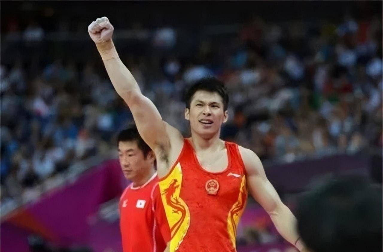 34岁奥运冠军近况:被小3岁女友倒追3年,今身价上亿幸福美满_张成龙