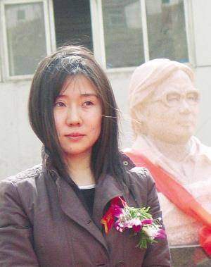 然而,谁也没想到,12年后路茗茗和母亲林达两人却因路遥著作的版权问题