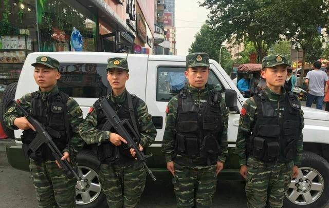 武警部队在中国是一支非常重要的部队,它最早可以追溯到新中国成立前.