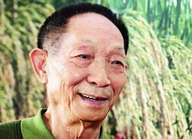 三儿子袁定阳接过父亲事业的大旗.