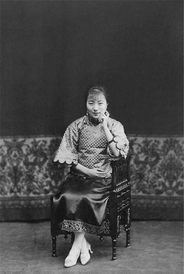 原创邵洵美费尽心思追娶小表姐后违背与她婚姻誓言晚年落魄离世