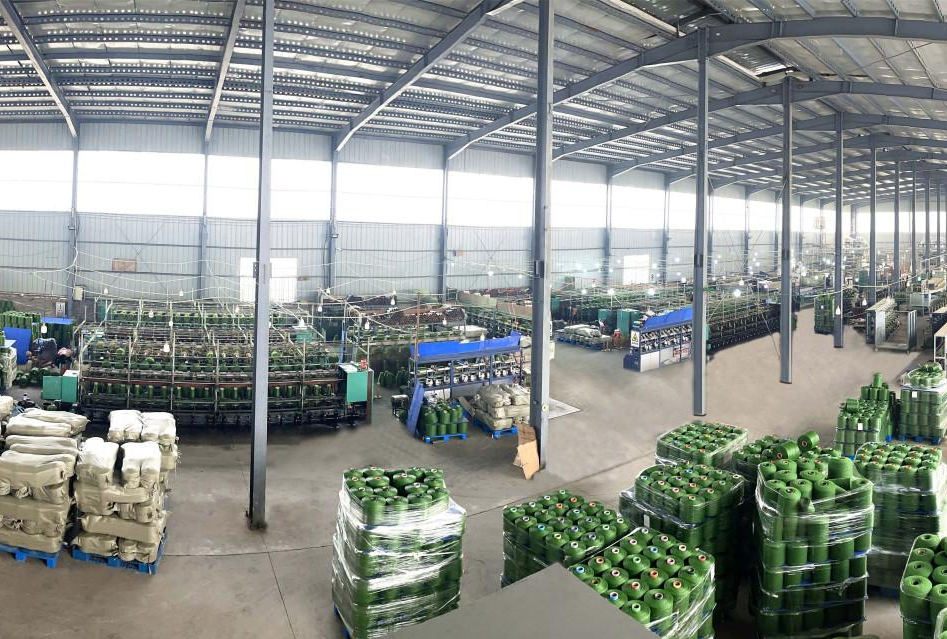 选择人造草坪厂家的关键七要素_产品_生产能力_质量