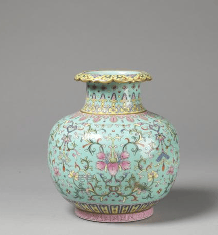 这件青花石榴尊值这个价吗?_造型_瓷器_香港